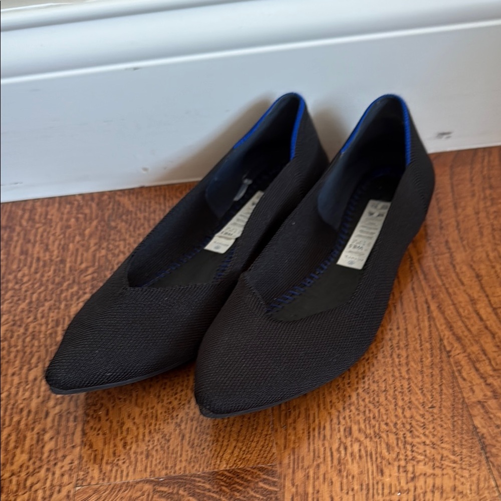 Rothy’s black pointed flats